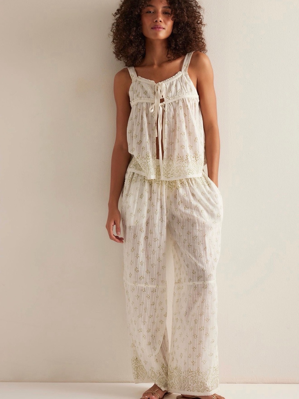 Free People Talk Tonight Set